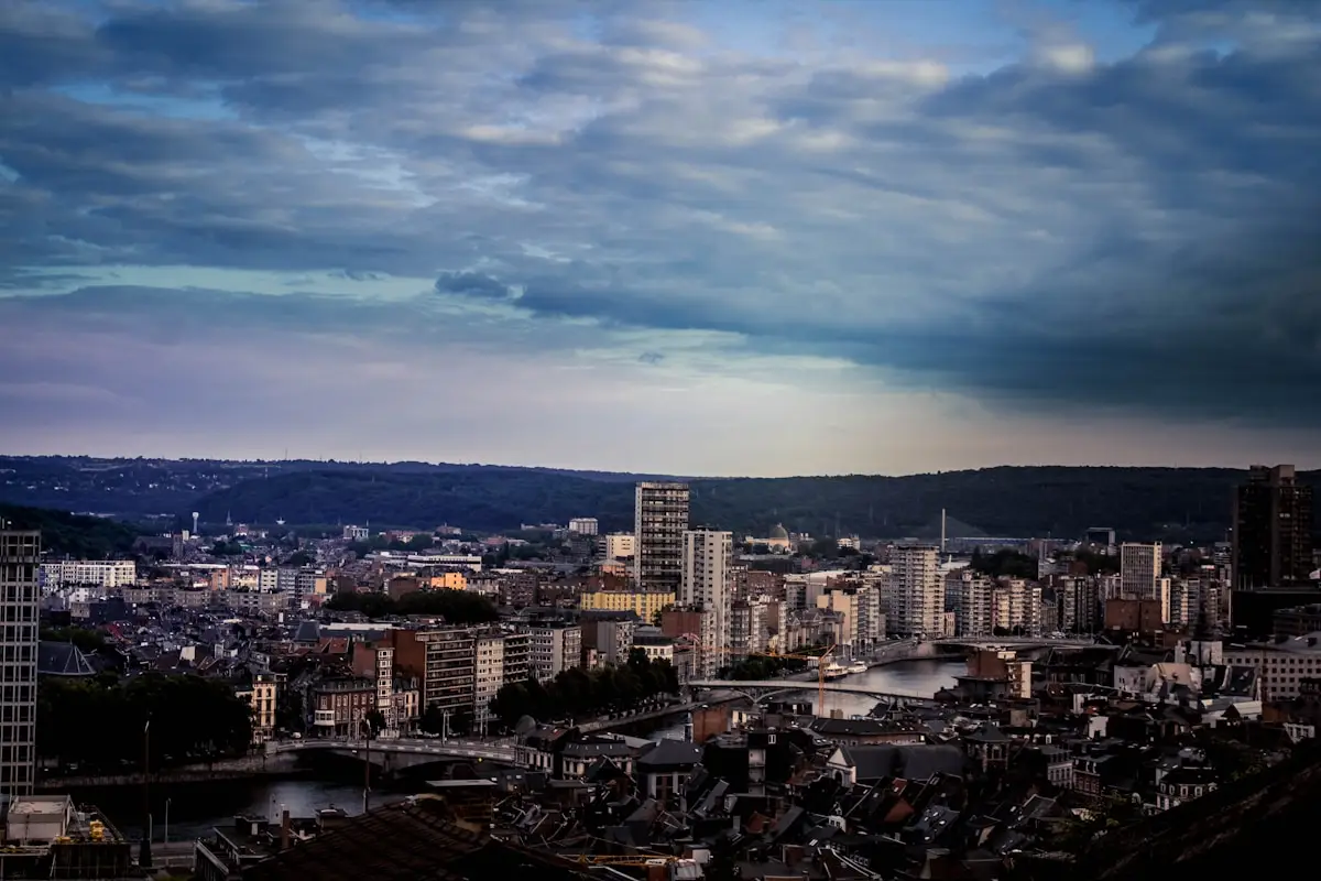 Vue d'une ville en Belgique